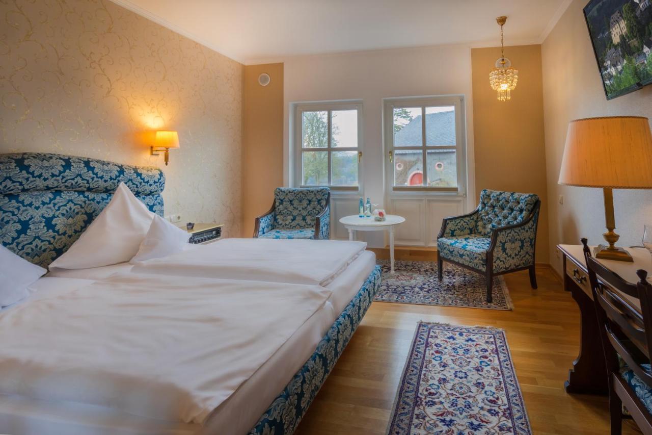 Kurfuerstliches Amtshaus Dauner Burg Hotel Daun